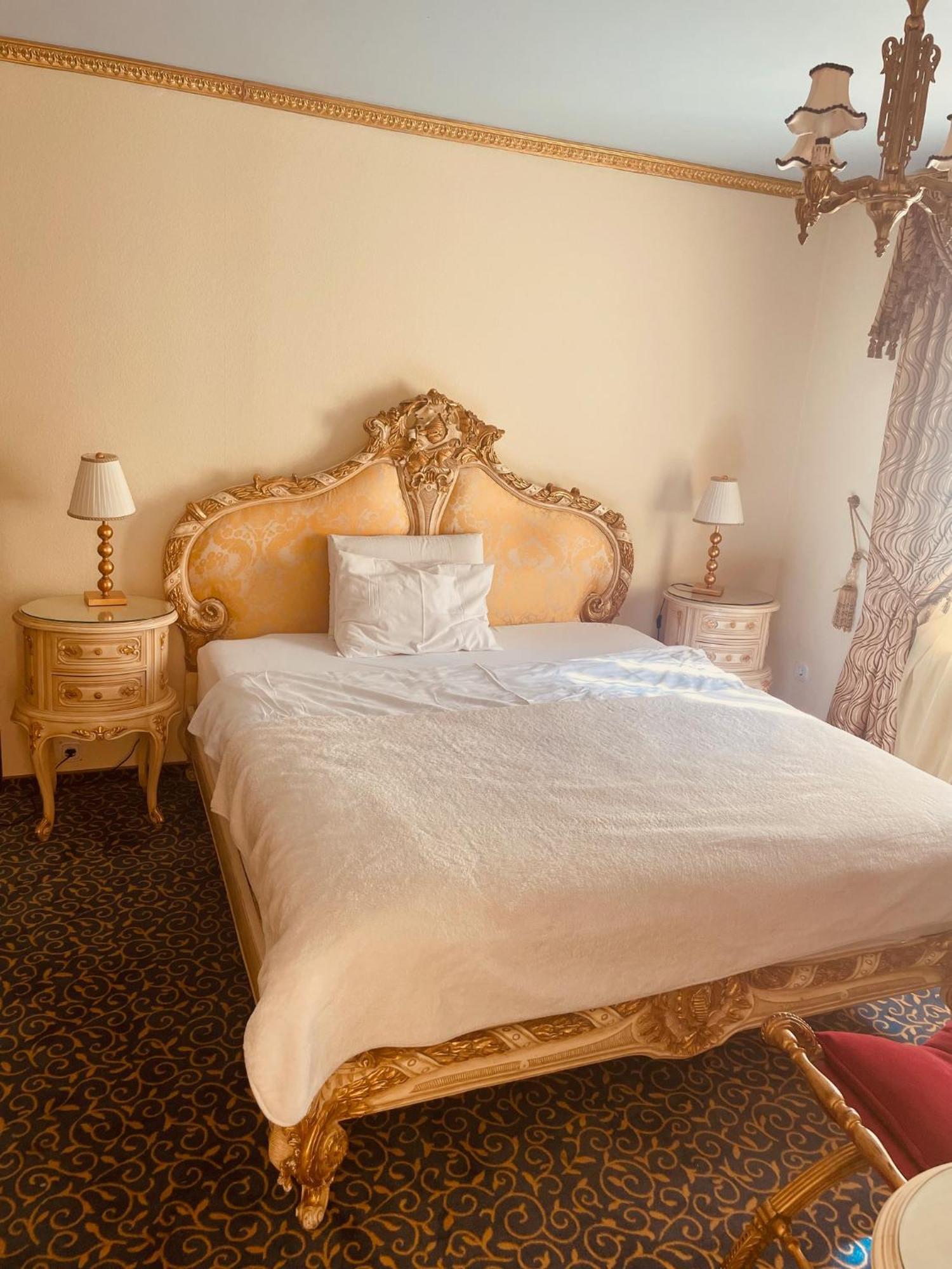 Hotel Stern Lauterbach  Bagian luar foto