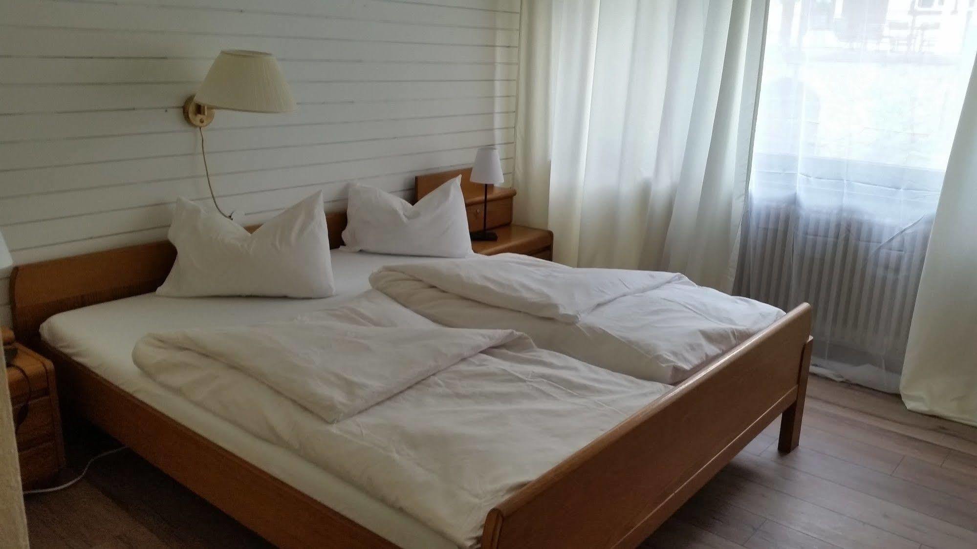 Hotel Stern Lauterbach  Bagian luar foto