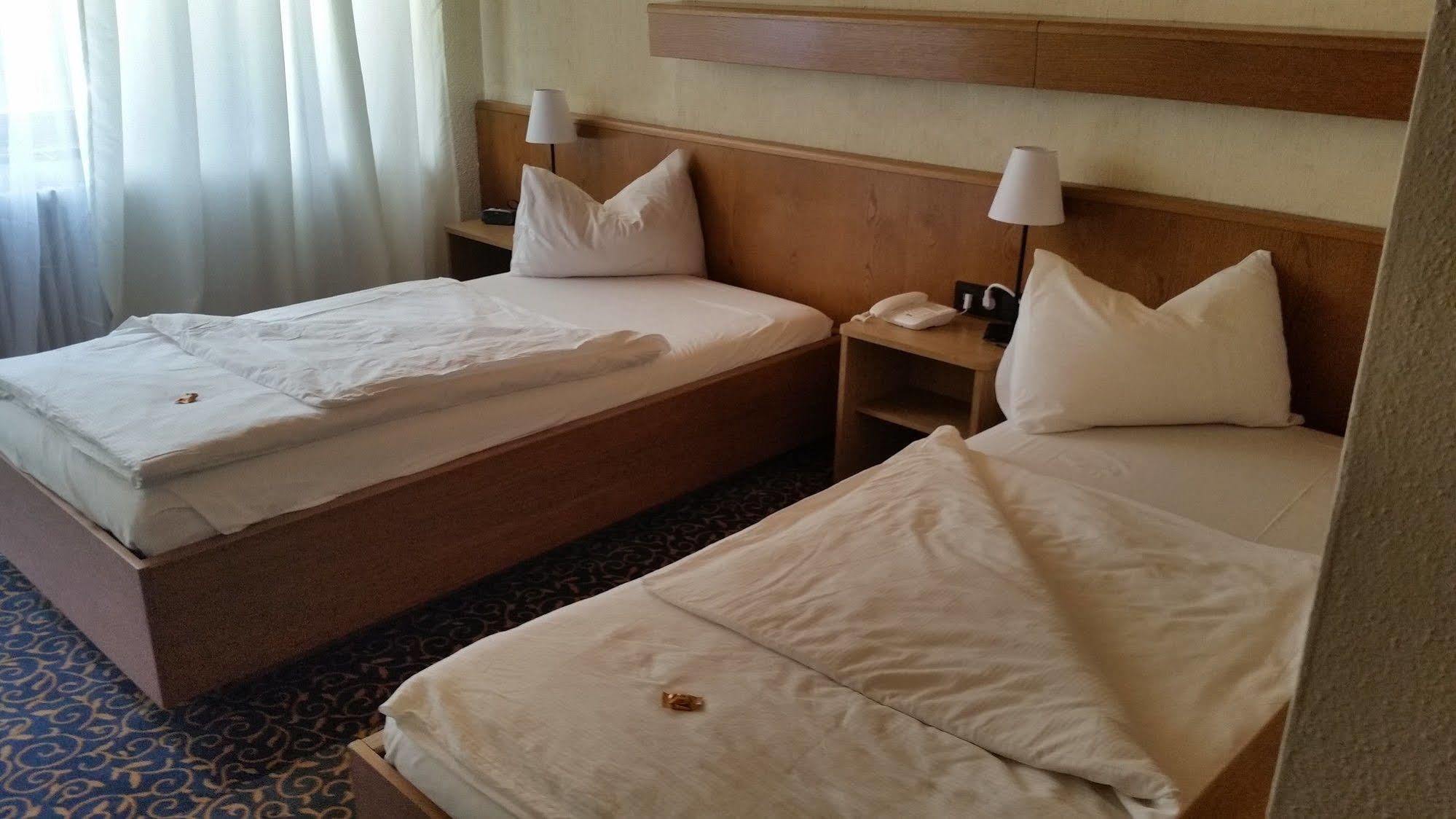 Hotel Stern Lauterbach  Bagian luar foto